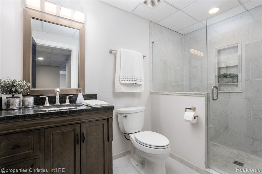 45571 IRVINE Drive, Novi, MI — Photo 44