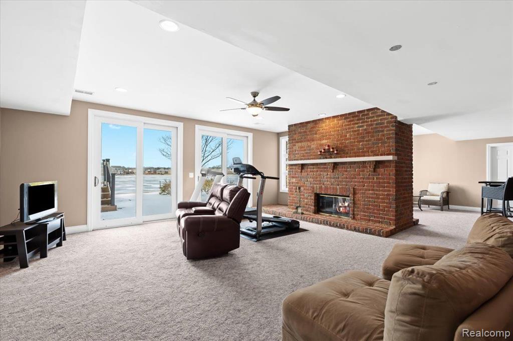 10587 LIGHTHOUSE, South Lyon, MI 48178 — Photo 33