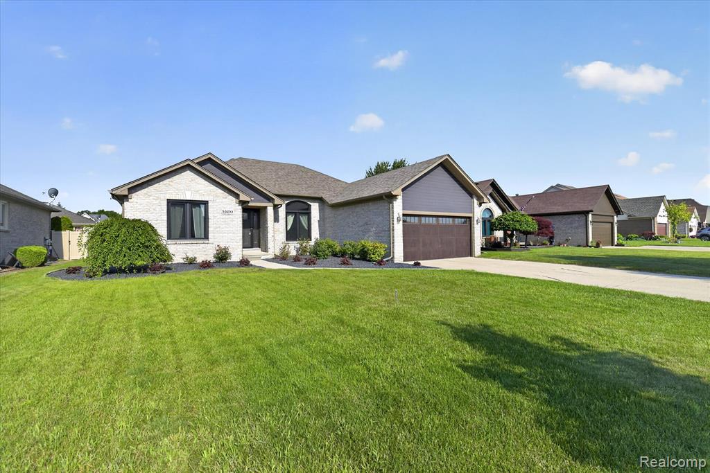 53293 Spurry Lane, New Baltimore, MI — Photo 2