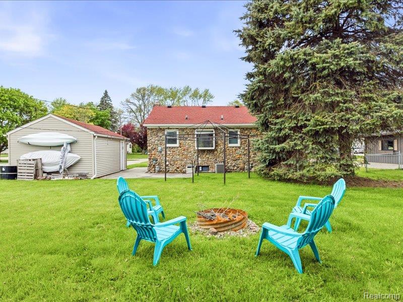 87 Connecticut Avenue, Marysville, MI 48040 — Photo 25