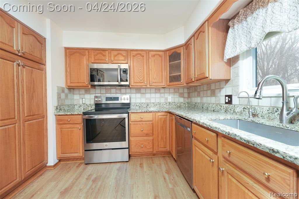 6056 Superior Drive, Brighton, MI 48116 — Photo 28