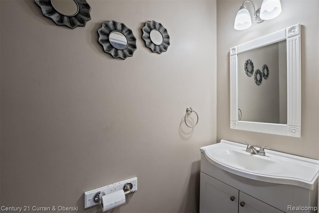 9298 Anacapa Bay Drive, Pinckney, MI 48169 — Photo 20