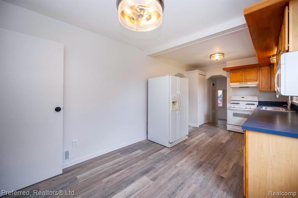 5875 S Madison Street, Taylor, MI 48180 — Photo 25
