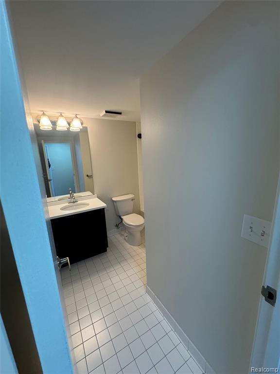 250 E Harbortown Drive, 905, Detroit, MI 48207 — Photo 19