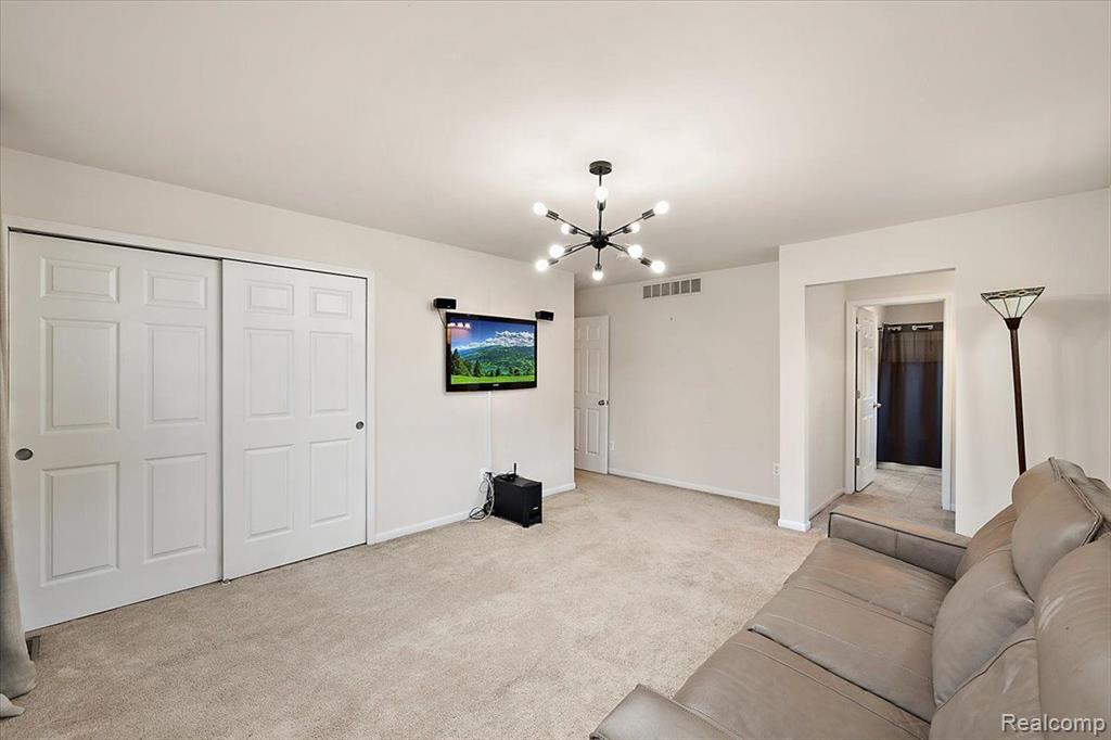 3926 Aretha Ave, Detroit, MI 48201 — Photo 19