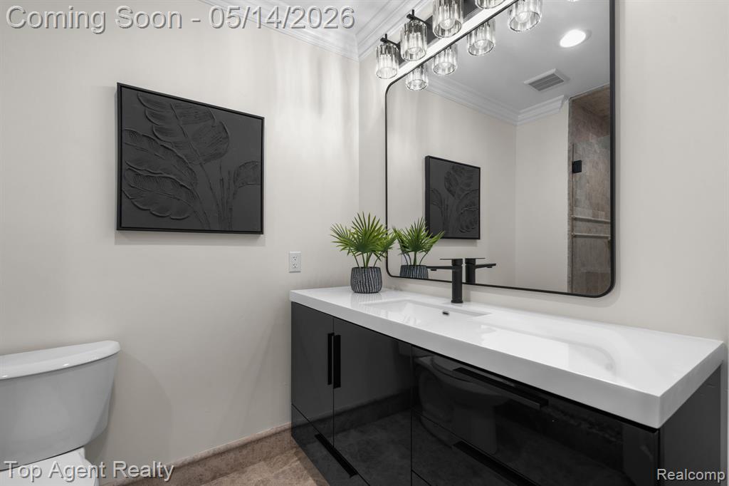 6739 White Pine Court, Bloomfield Hills, MI 48301 — Photo 23
