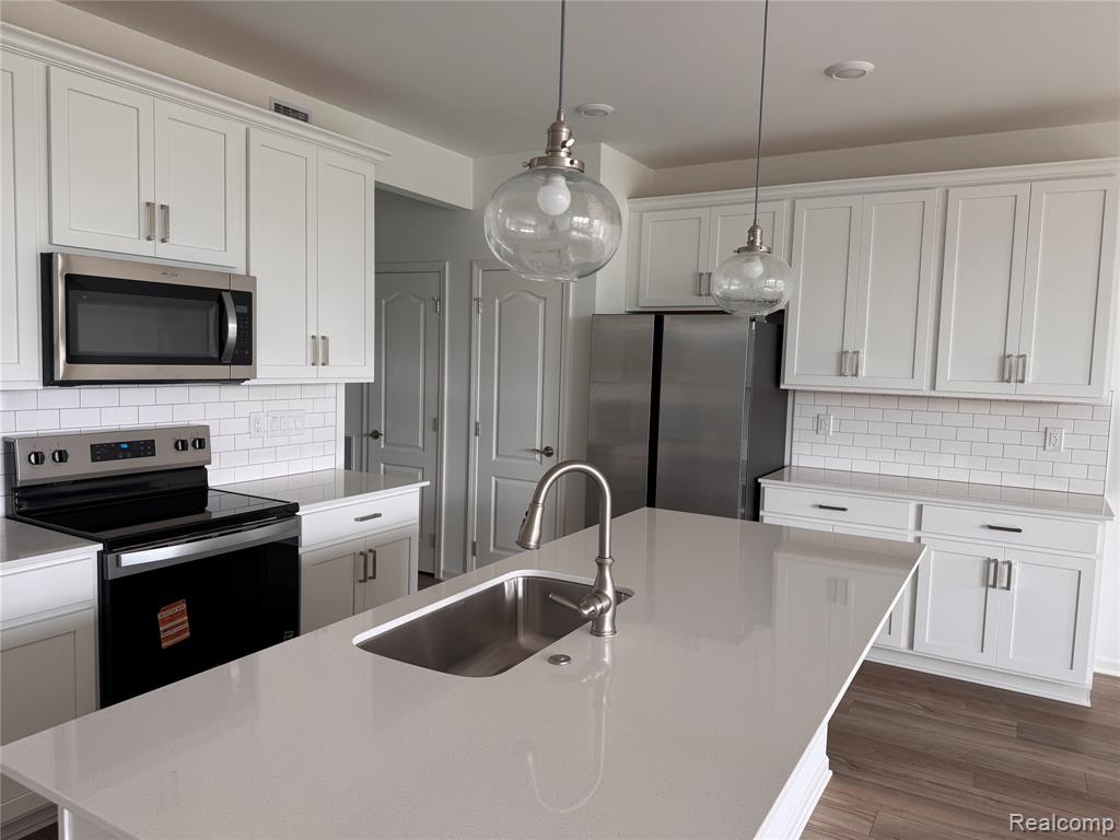 5561 E Spaniel Drive, Ann Arbor, MI 48108 — Photo 24