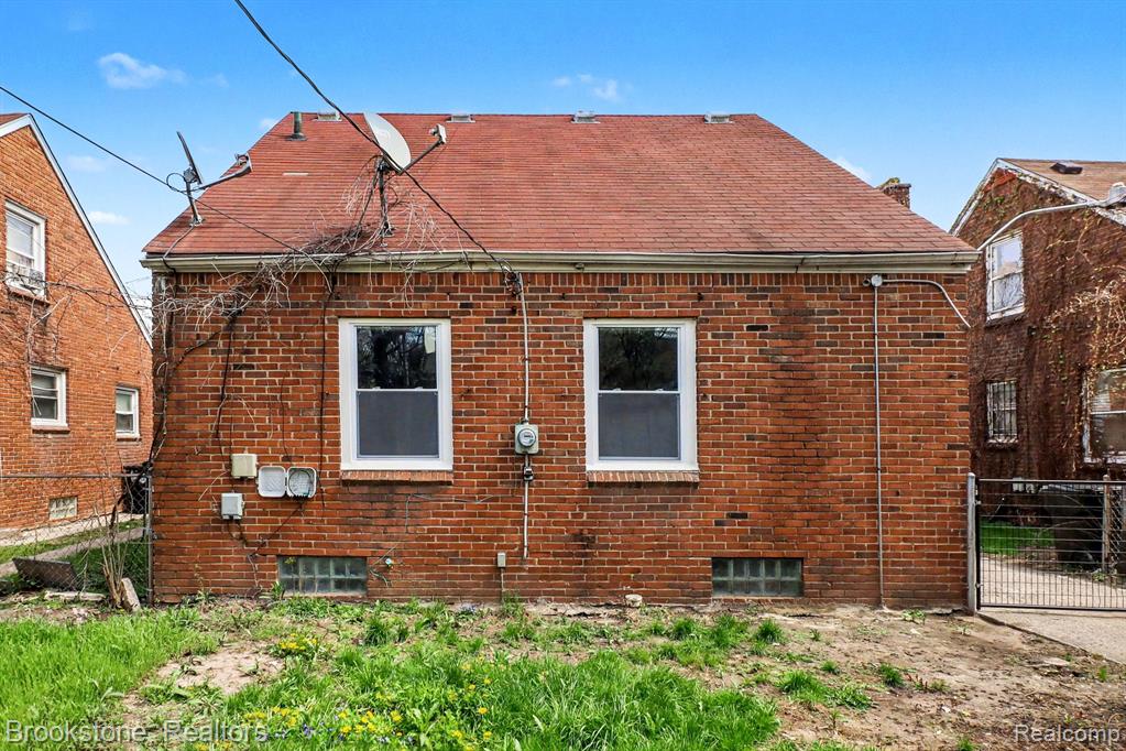 16605 Freeland Street, Detroit, MI 48235 — Photo 21