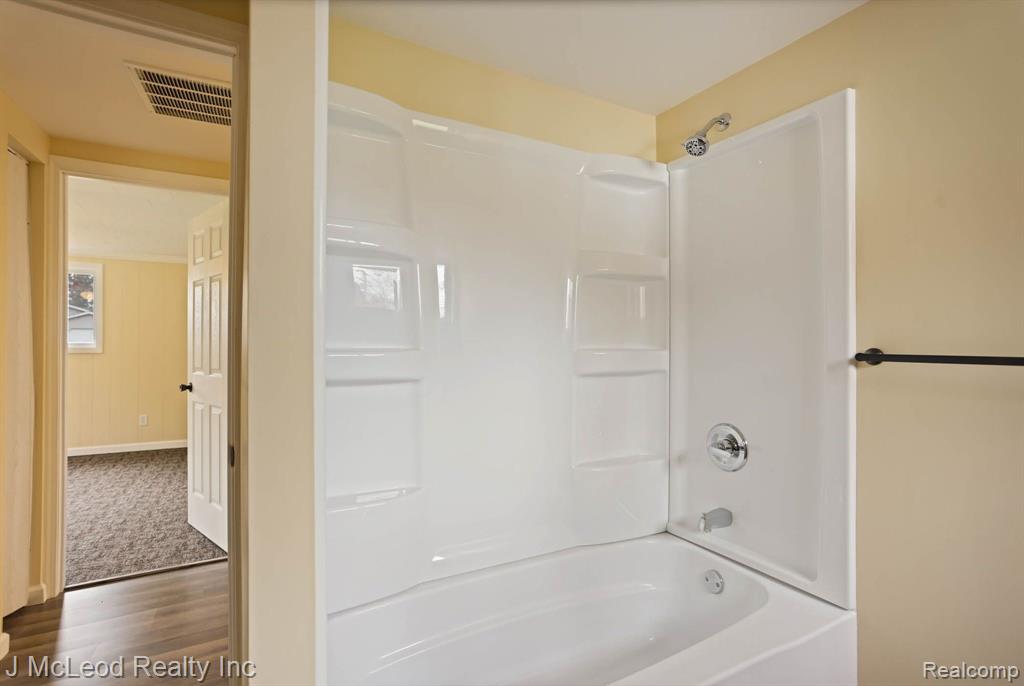 215 ARROWHEAD Drive, Prudenville, MI 48651 — Photo 25