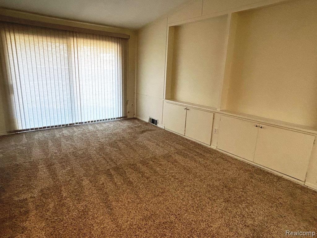 6660 W DARTMOOR Road, West Bloomfield, MI — Photo 7