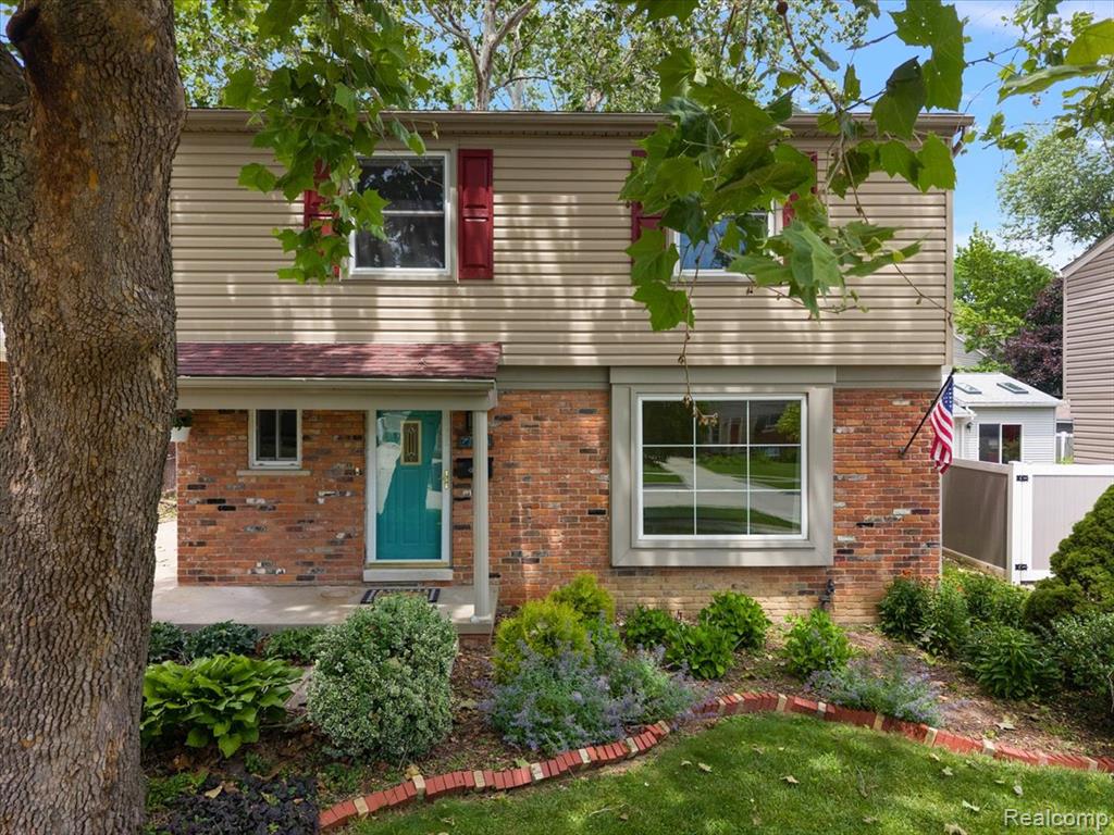 754 W Baker Avenue, Commerce Twp, MI — Photo 32