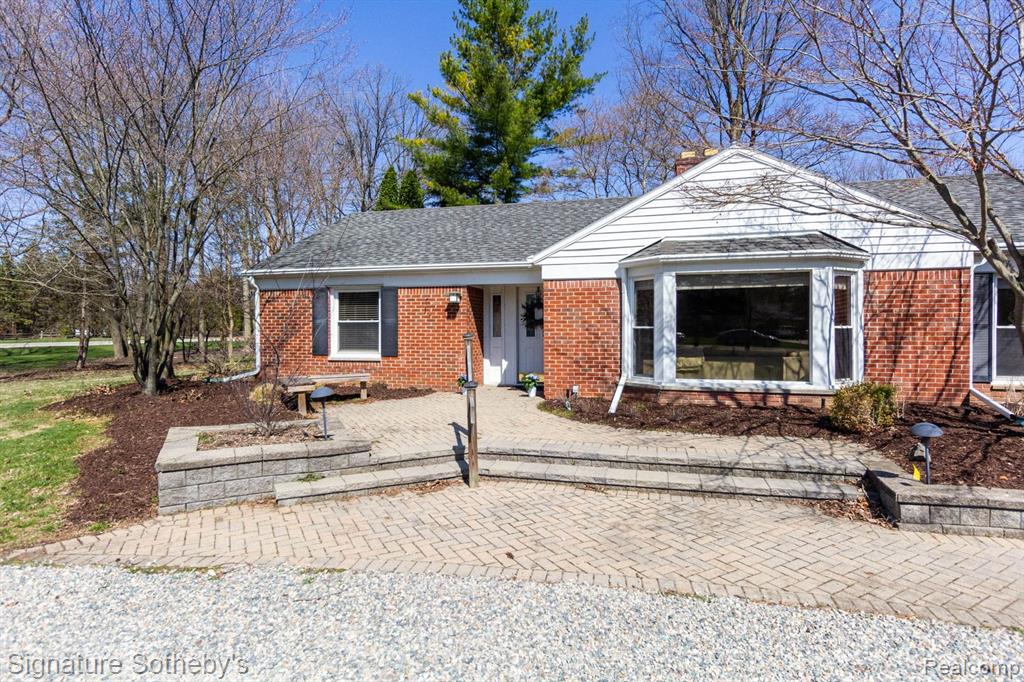 21890 Hampton Street, Beverly Hills, MI 48025 — Photo 2