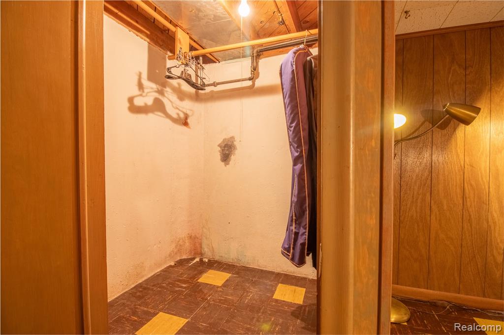 17058 W 13 Mile Road, Beverly Hills, MI 48025 — Photo 31