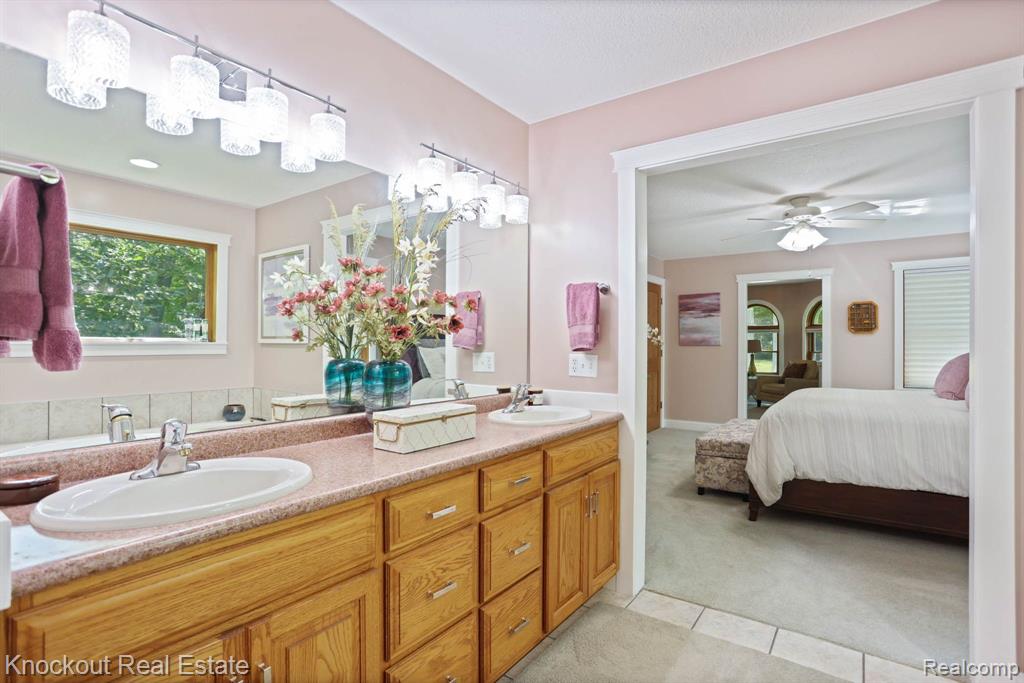 9763 BEECH TREE Lane, Frankenmuth, MI 48734 — Photo 33