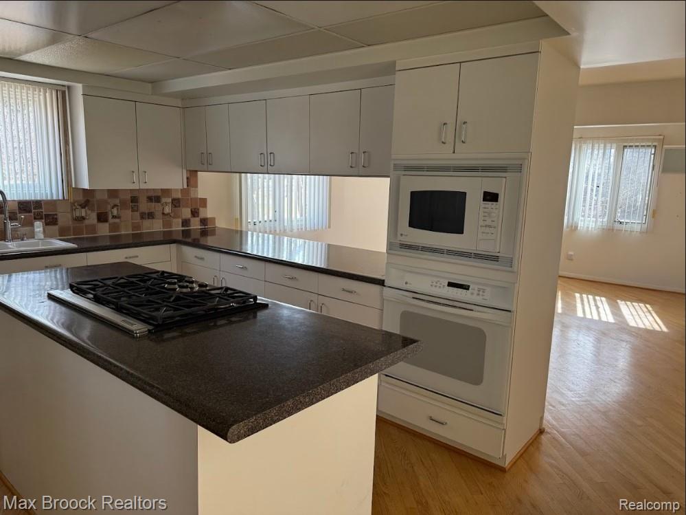 4623 Patrick Road, West Bloomfield, MI — Photo 4