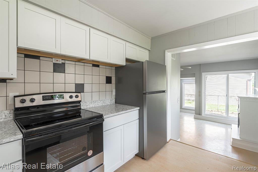 10493 Green Road, Goodrich Vlg, MI — Photo 18