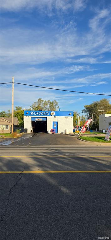 1475 middlebelt, Inkster, MI 48141