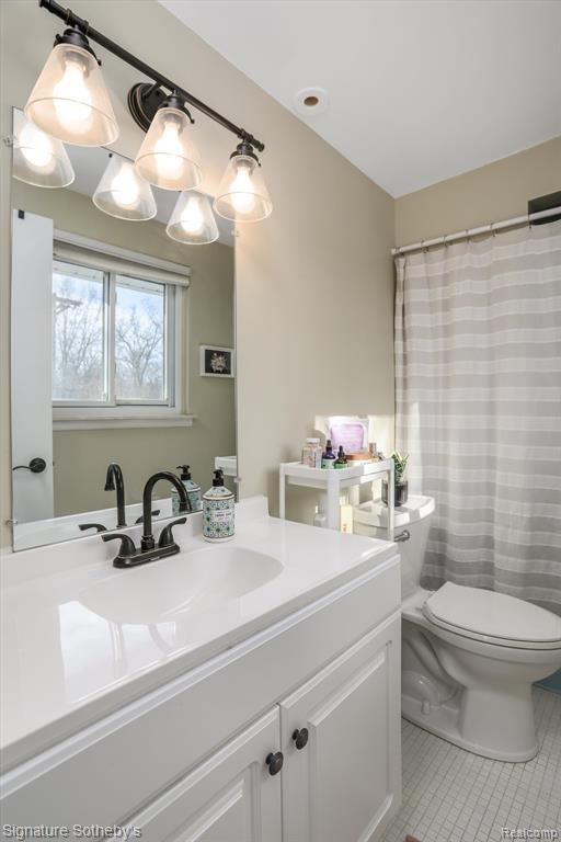 4250 CRESTLINE Drive, Ann Arbor, MI 48103 — Photo 20