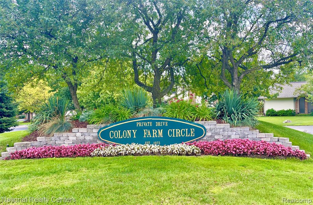 48104 COLONY FARM CIR, Plymouth, MI 48170 — Photo 2