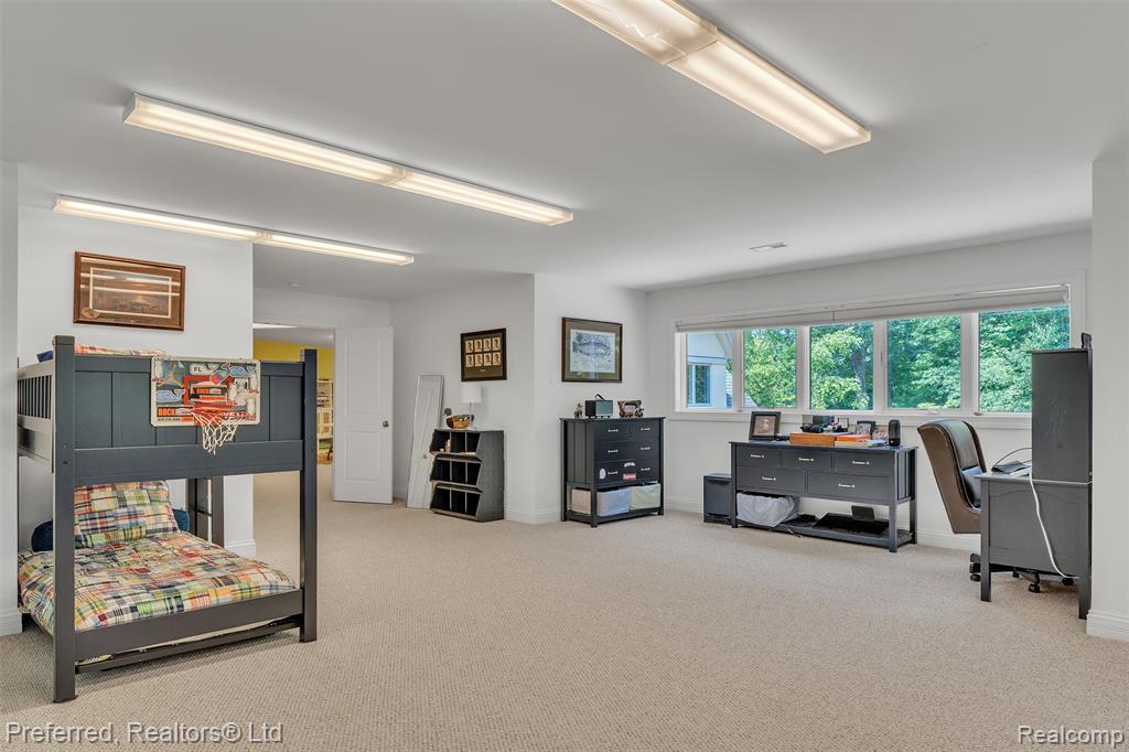 12196 Woodline Drive, Fenton, MI 48430 — Photo 61