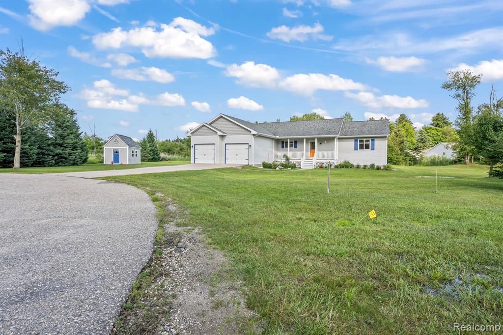 704 Manning Lane, East Tawas, MI 48730 — Photo 4