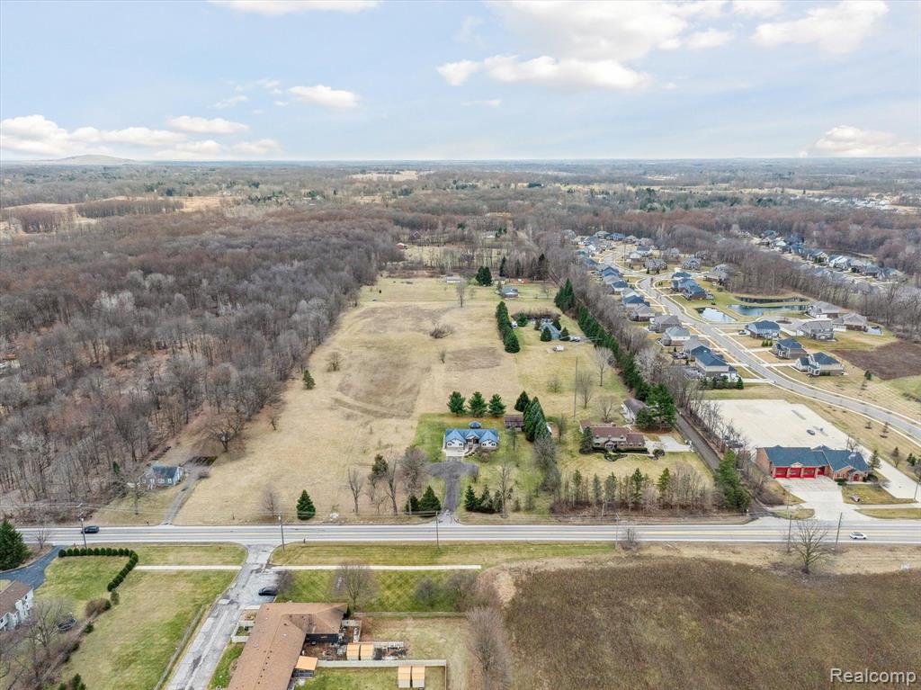 56565 10 MILE Road, South Lyon, MI 48178 — Photo 61