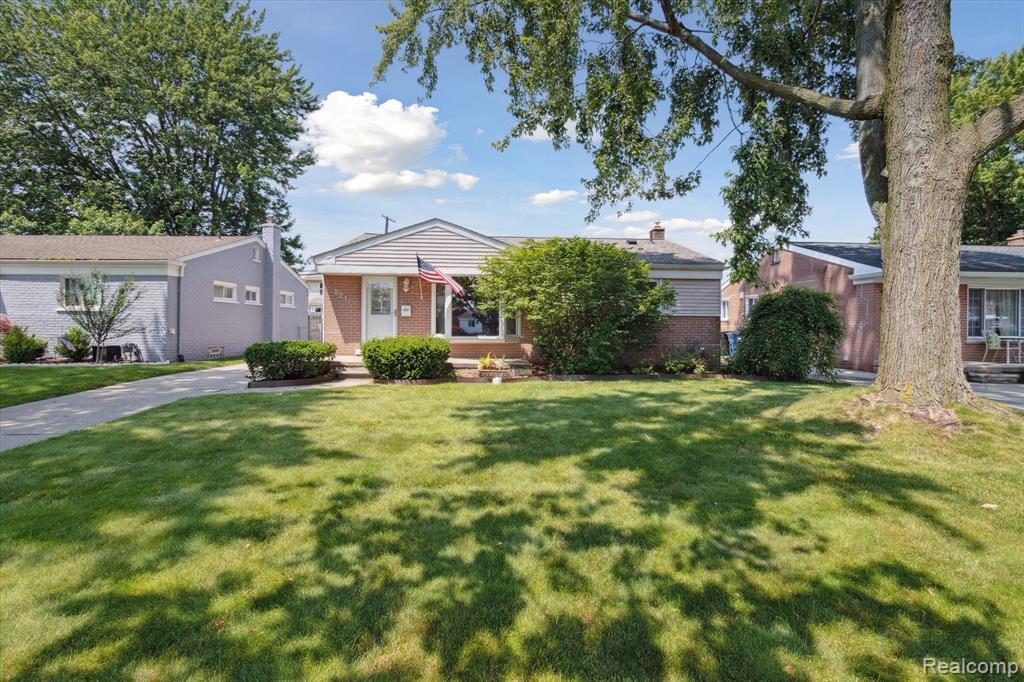 8211 TERRI Drive, Westland, MI — Photo 3