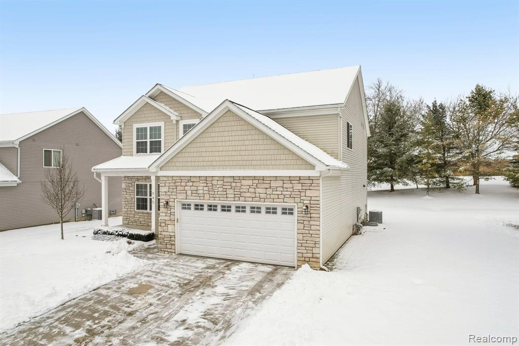 945 RIVER ROCK Drive, Holly, MI 48442 — Photo 3