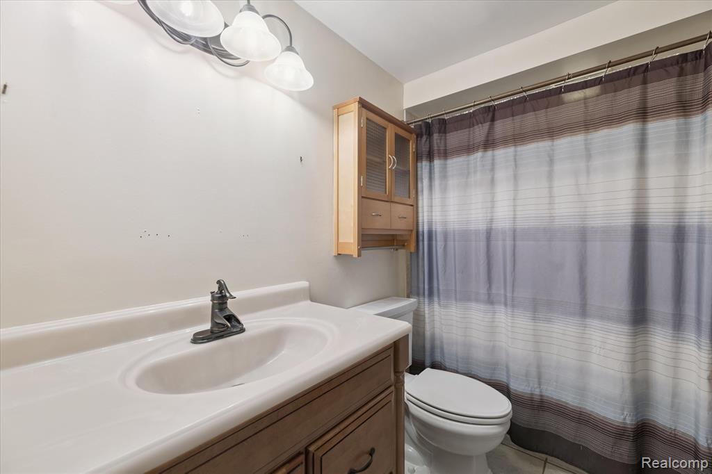 1796 Oakview Drive, Canton, MI 48187 — Photo 22