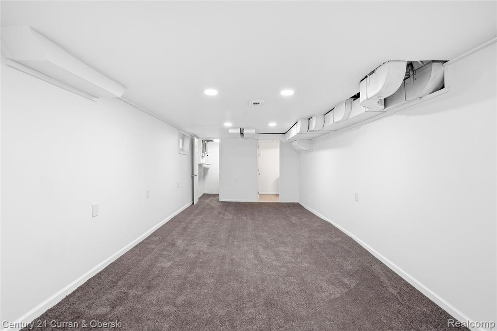 6640 Yinger Avenue, Dearborn, MI 48126 — Photo 34