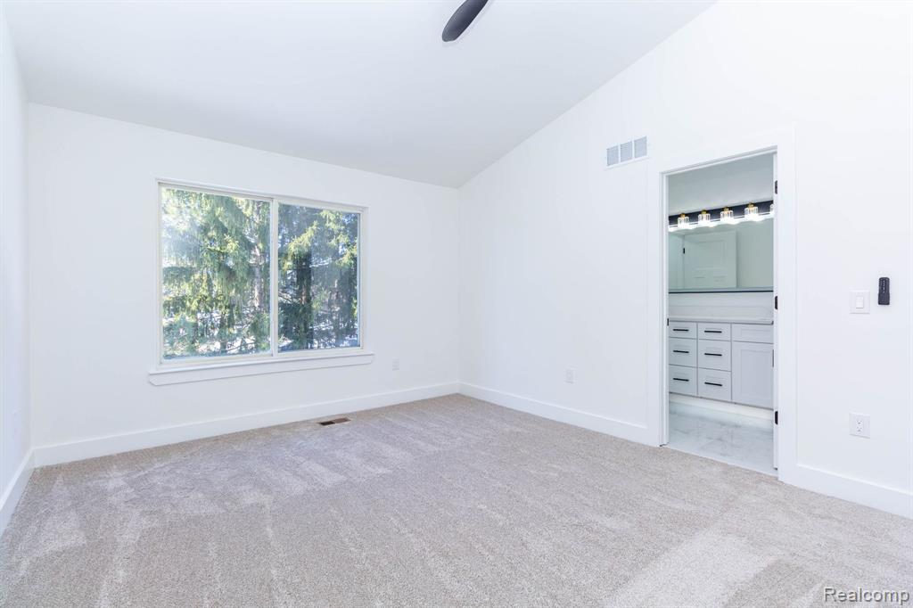4908 Carrington Drive, Rochester, MI 48306 — Photo 15