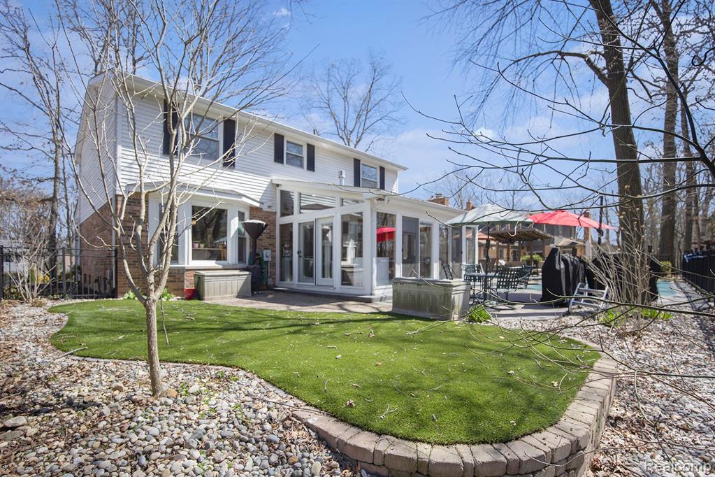 779 MEDINAH Drive, Rochester Hills, MI 48309 — Photo 8