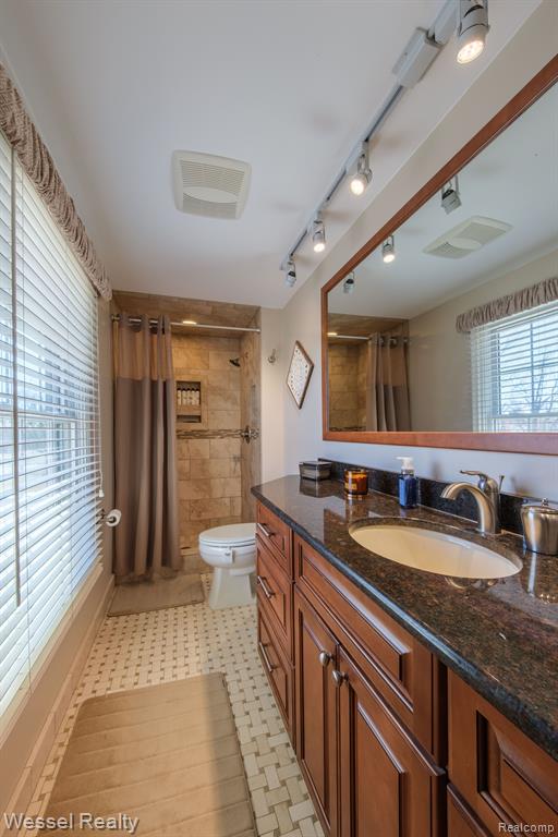 47829 BEN FRANKLIN Drive, Shelby Twp, MI 48315 — Photo 28