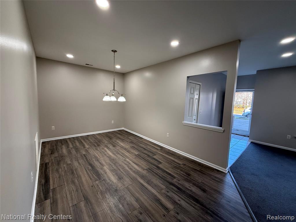 5686 Acorn Lane, Sterling Heights, MI 48314 — Photo 6