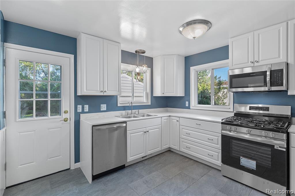 1161 Rambling Road, Ypsilanti, MI 48198 — Photo 9