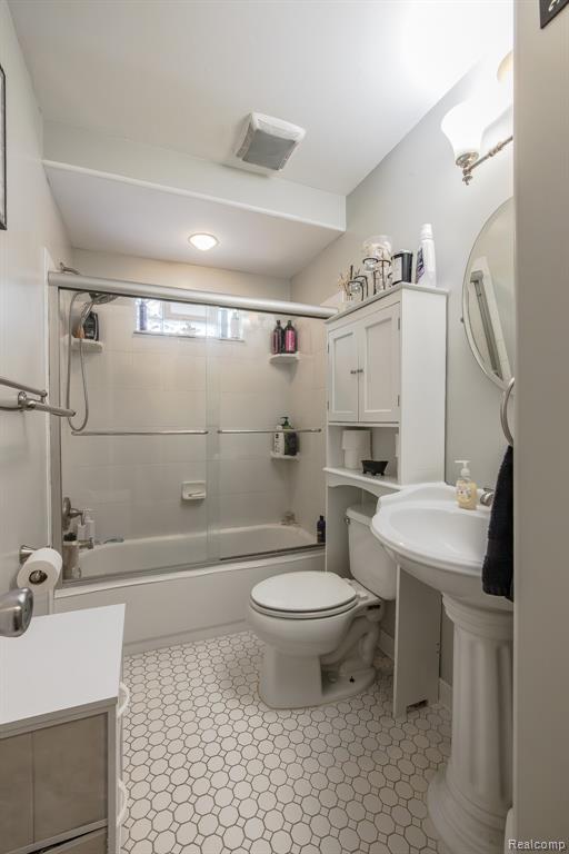 6621 Doyon Drive S, Waterford, MI 48327 — Photo 22
