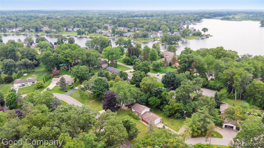 2289 Paulette Drive, Wolverine Lake, MI 48390 — Photo 48