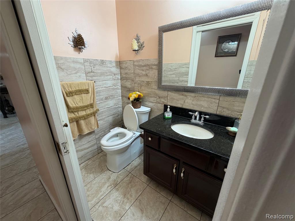 6153 Bianca Court, Sterling Heights, MI 48314 — Photo 30