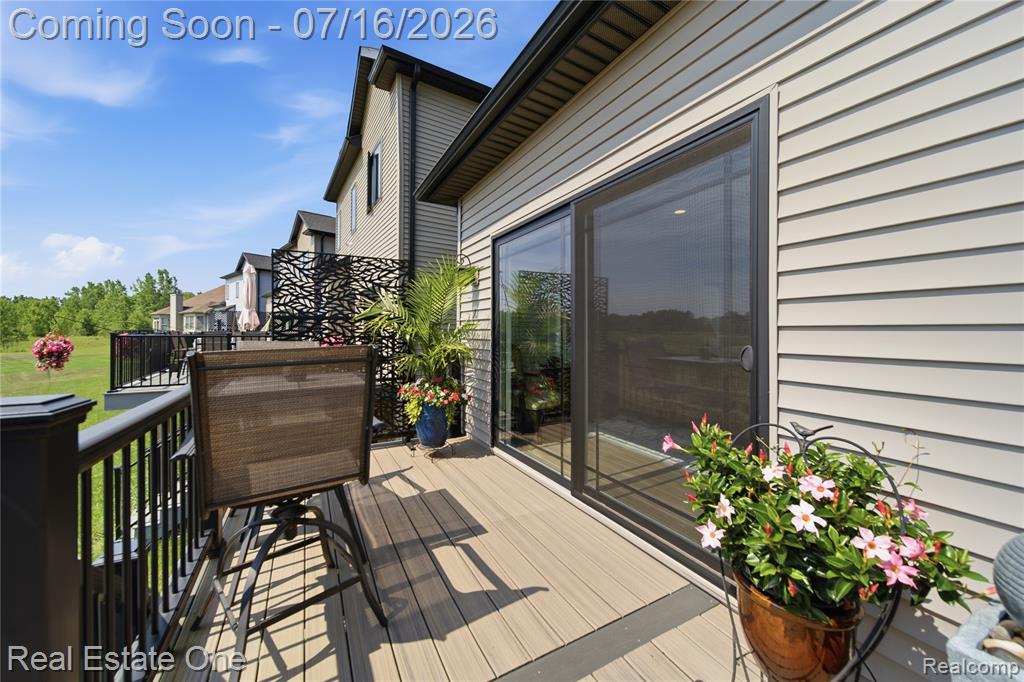 10641 Lone Oak Circle, Grand Blanc, MI 48439 — Photo 36