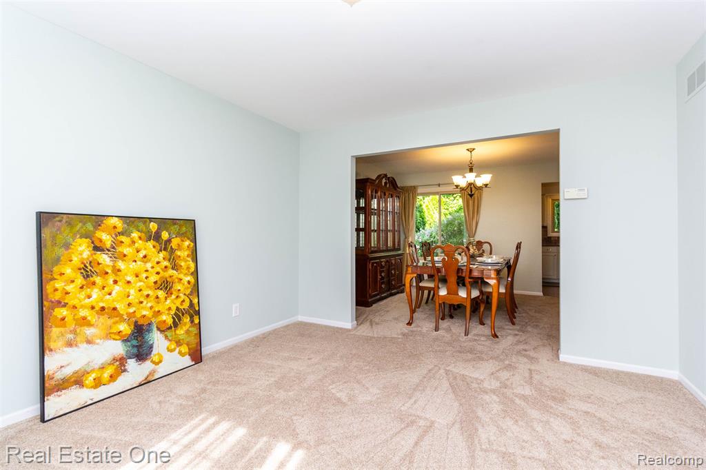 7062 Foxridge Drive, Canton, MI 48187 — Photo 9