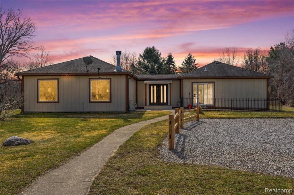 572 CASEMER Road, Lake Orion, MI — Photo 20