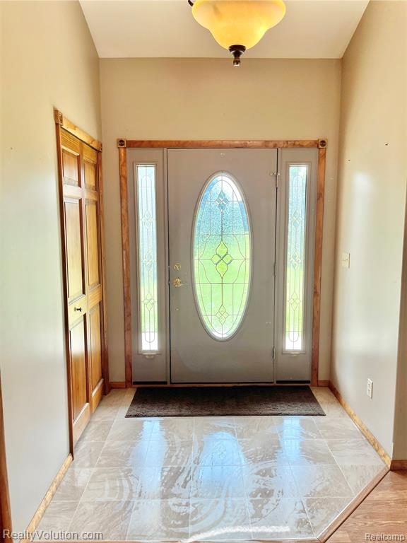 5885 Skyview Drive, Imlay City, MI 48444 — Photo 13