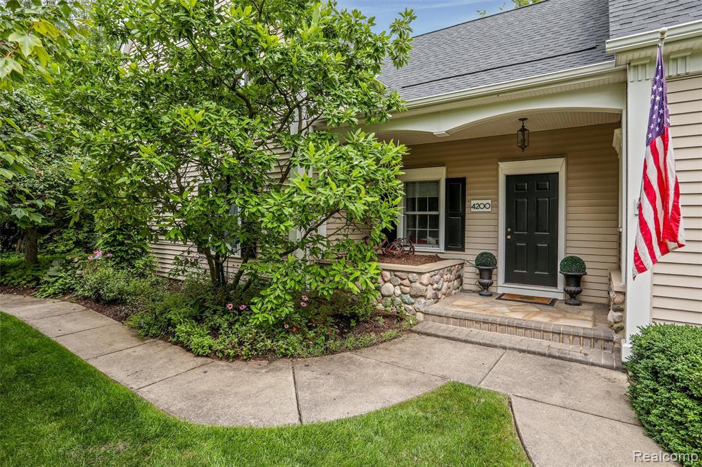 4200 Surrey Cross, Bloomfield Hills, MI 48301 — Photo 42