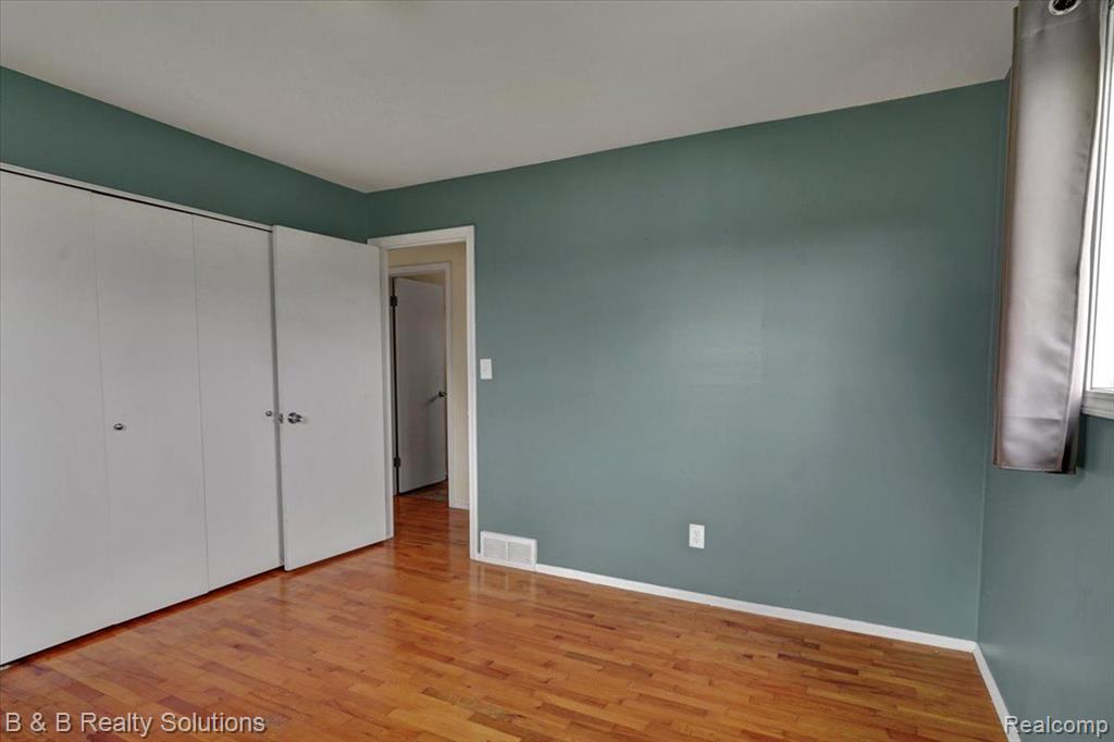 4114 COLUMBIAVILLE Road, Columbiaville, MI 48421 — Photo 12
