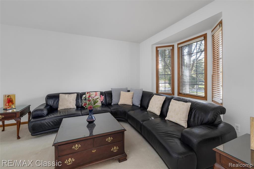 5922 Valley View Drive, Canton, MI 48187 — Photo 11