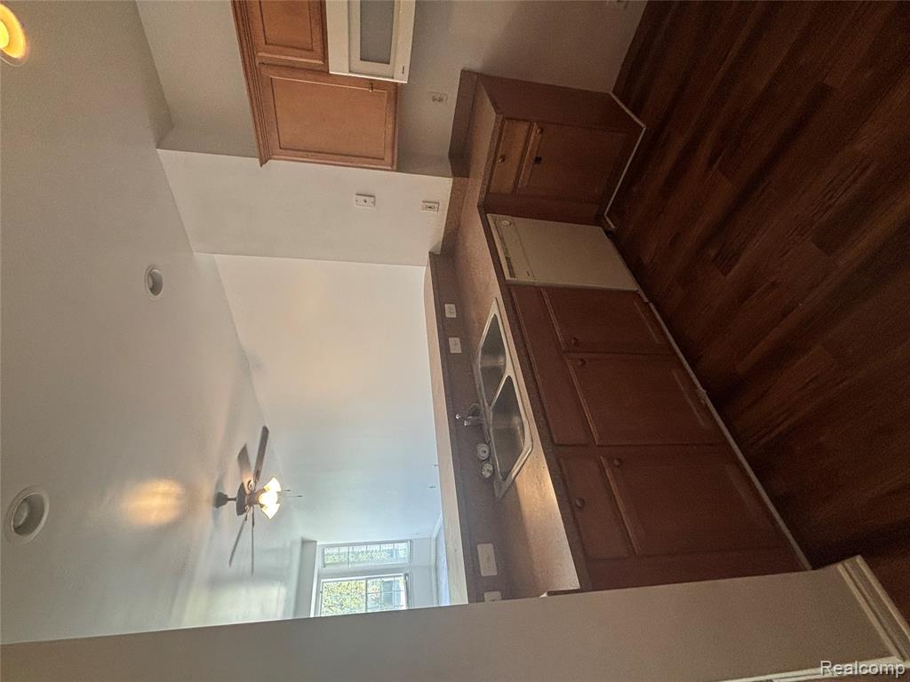 787 Piper Boulevard, Detroit, MI 48215 — Photo 8