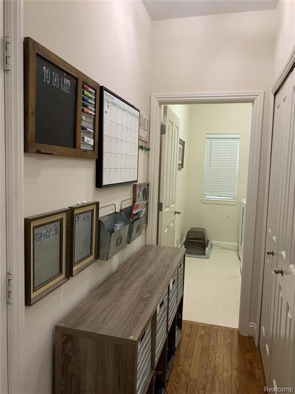 815 CALGARY Street, Auburn Hills, MI 48326 — Photo 13
