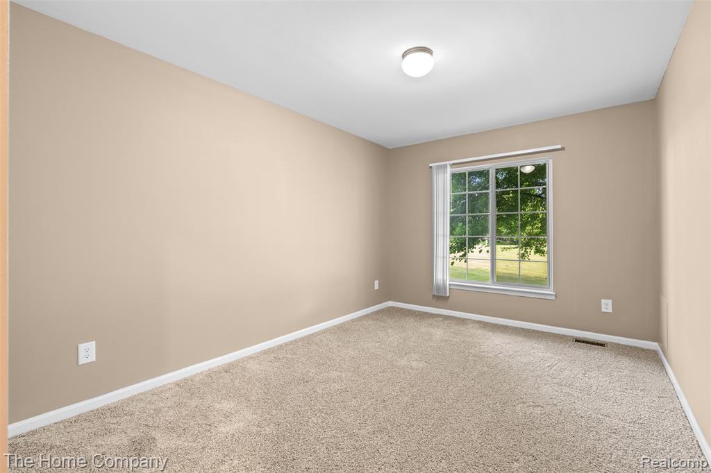 45880 Grant Court, Macomb, MI 48044 — Photo 23