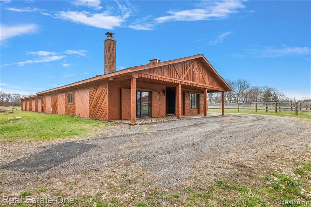 1050 Oxbow Lake Road, White Lake, MI — Photo 24