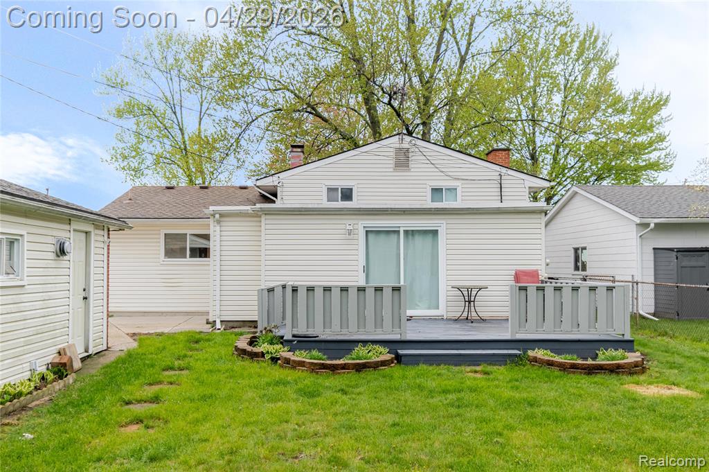 39832 Parklawn Drive, Sterling Heights, MI 48313 — Photo 4